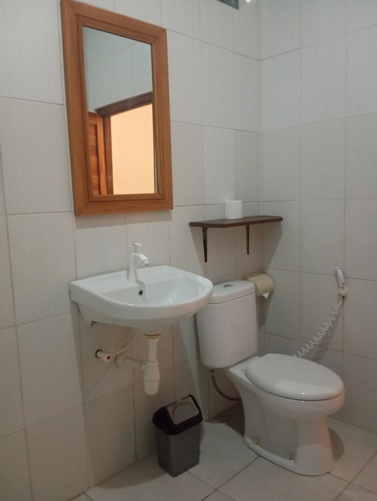 Belong Home Stay Lembongan Экстерьер фото